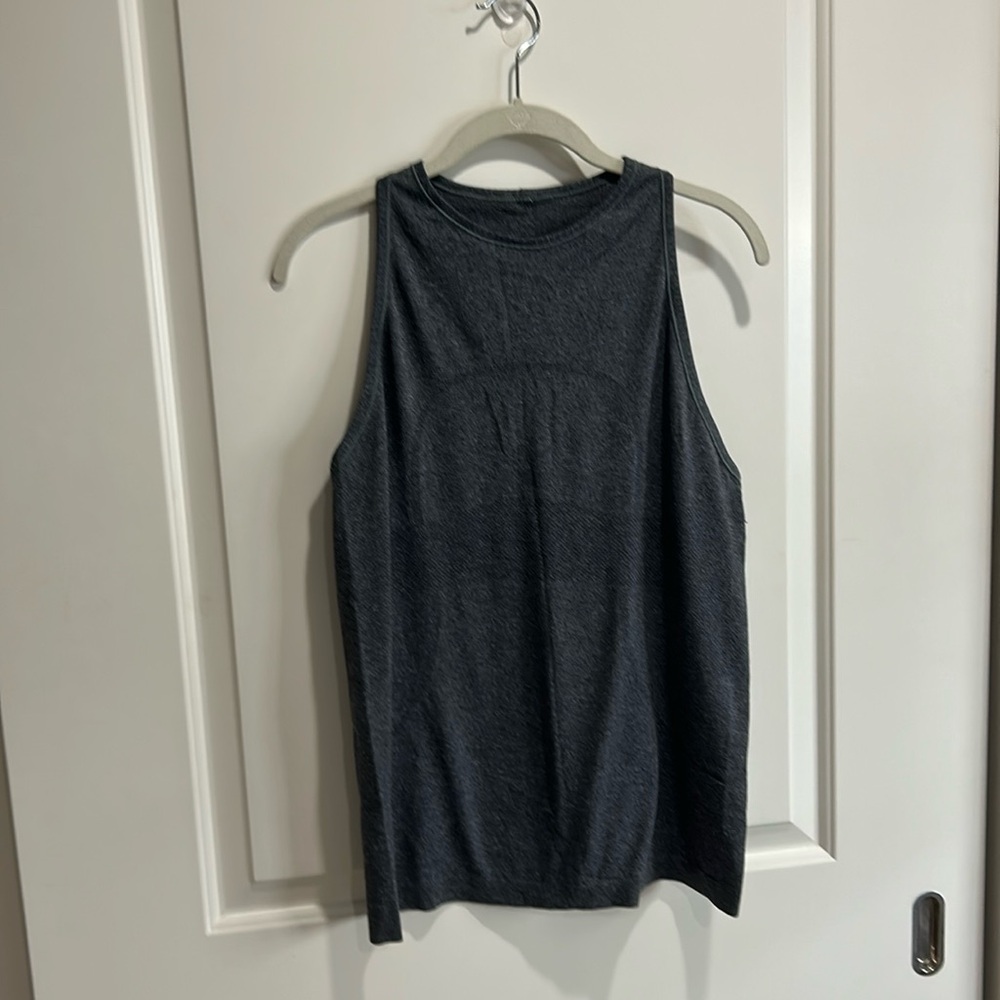High Neck Swiftly Tech Gray Lulu Tank!